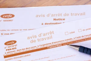 découvrez les démarches et implications de déposer le bilan lors d'un arrêt maladie, conseils juridiques et procédures à suivre pour gérer cette situation délicate.